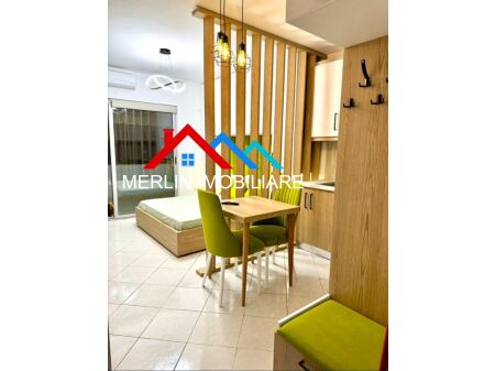 jepet me qera garsonier Kati 4, 45 m² 530 € (Komuna Parisit)