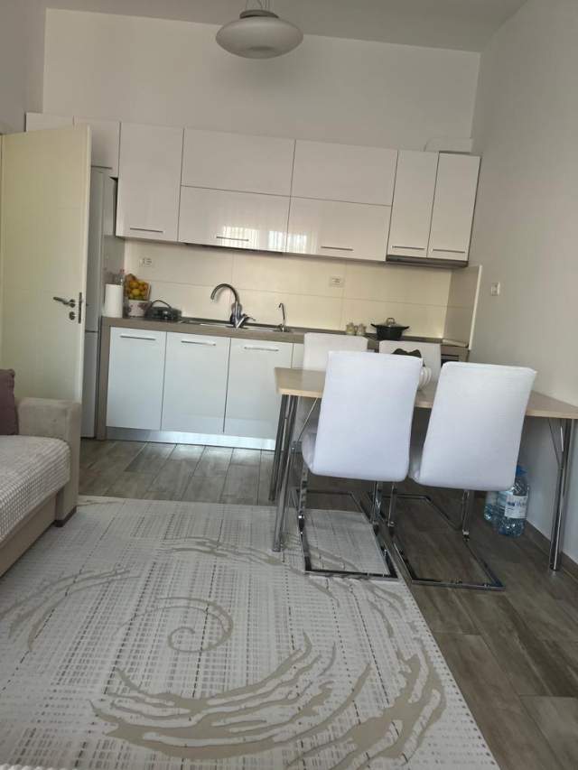 Tirane, jepet me qera apartament 2+1+A Kati 5, 90 m² 700 Euro (stadiumi dinamo)