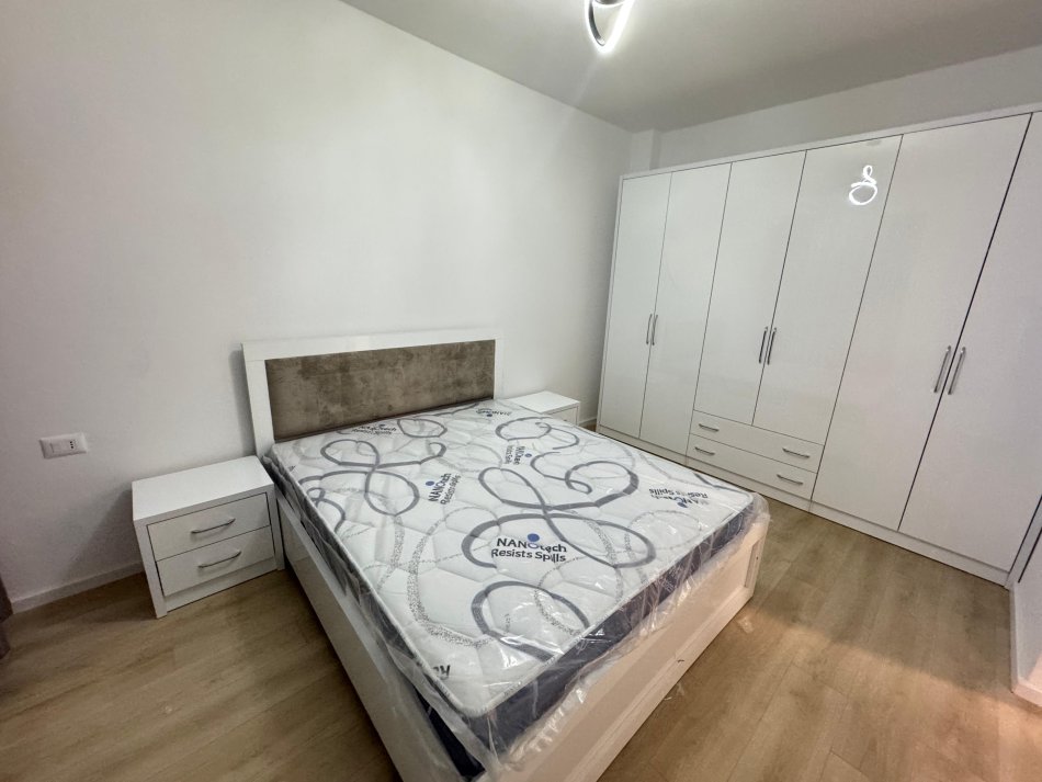 Tirane, jepet me qera apartament 2+1+Aneks Kati 2, 140 m² 800 € (Don Bosko)