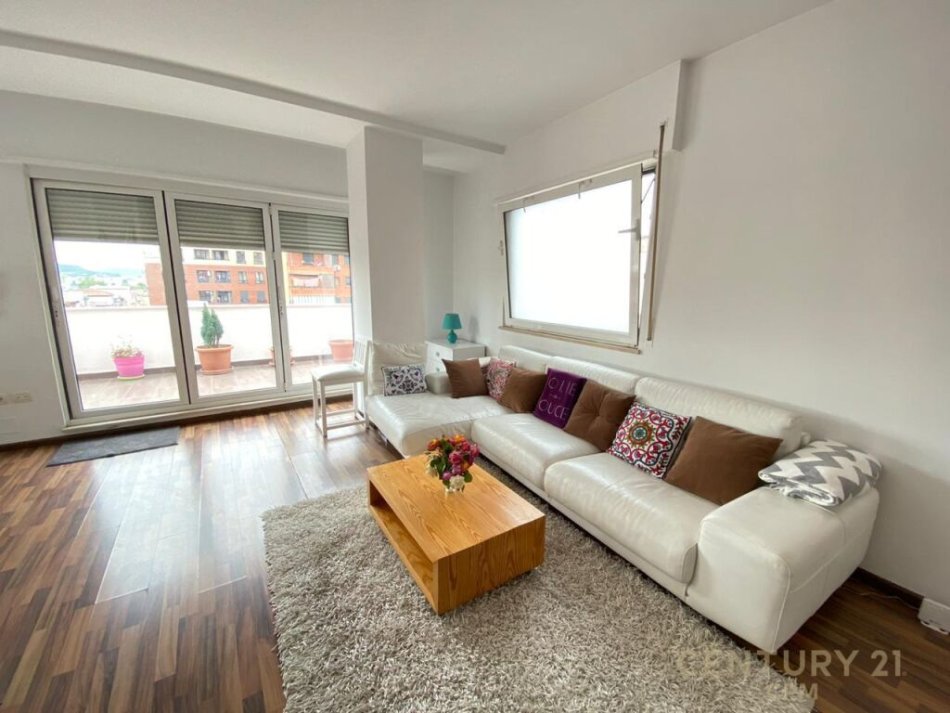 Tirane, jepet me qera apartament 1+1 Kati 7, 80 m² 1.300 € (Prane Albtelecom, Myslym Shyri)