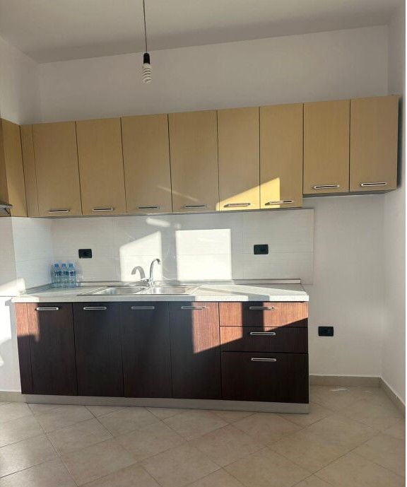 Apartamant 1+1 ne shitje ne Astir!
