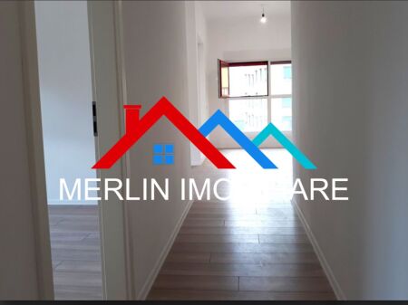 Tirane, shitet apartament 1+1 Kati 3, 67 m² 93.000 € (Ali Demi)