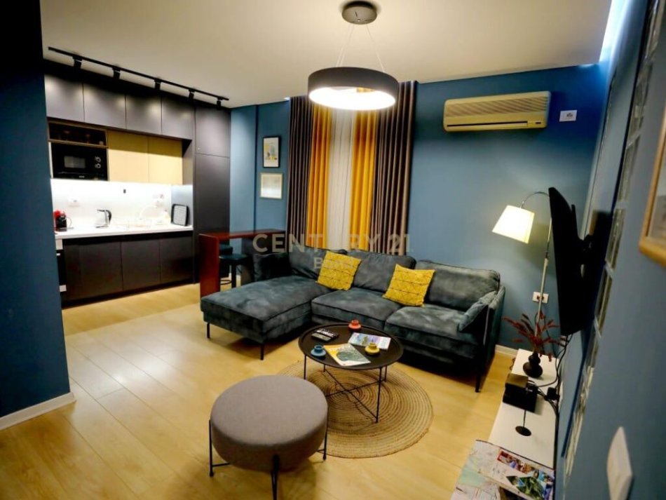 Tirane, jepet me qera 2+1 Kati 2, 80 m² 1.000 € (Rruga Reshit Collaku, Myslym Shyri)