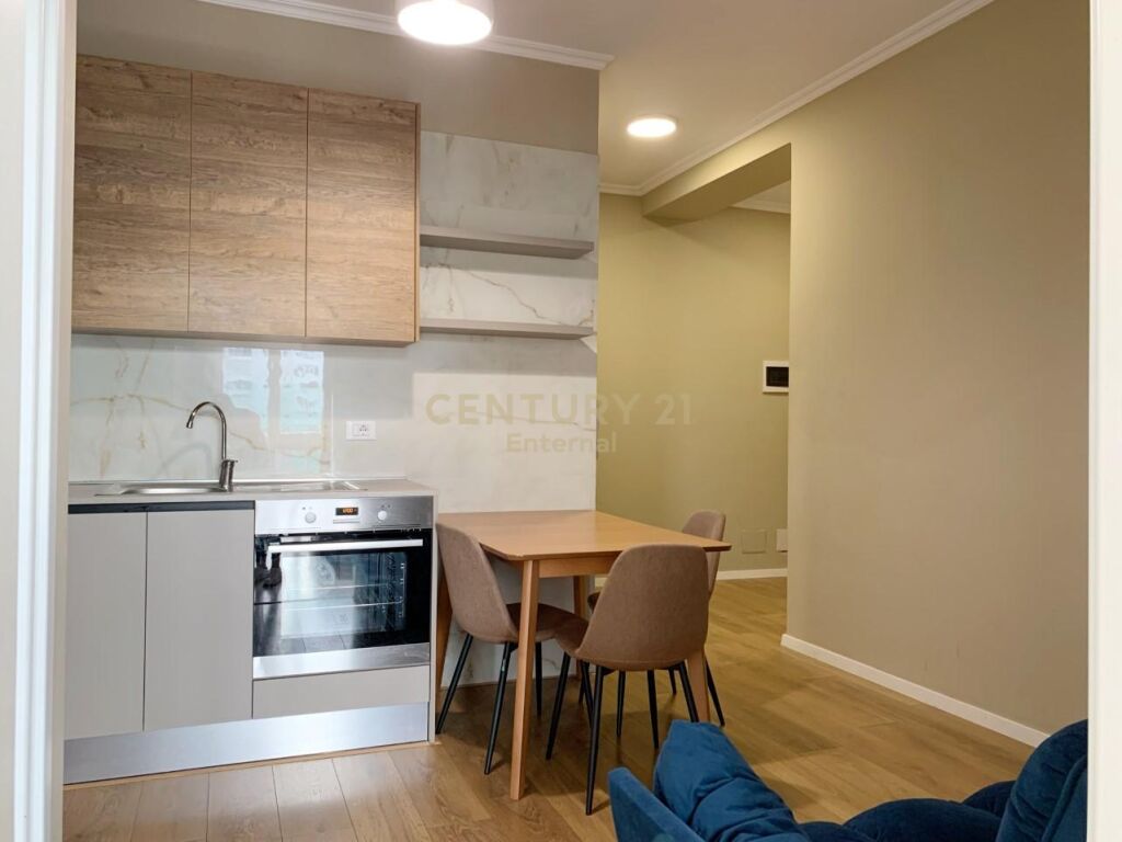 KOMUNA E PARISIT, JEPET ME QIRA APARTAMENT 2+1 TE KOMPLEKSI KIKA 2!!