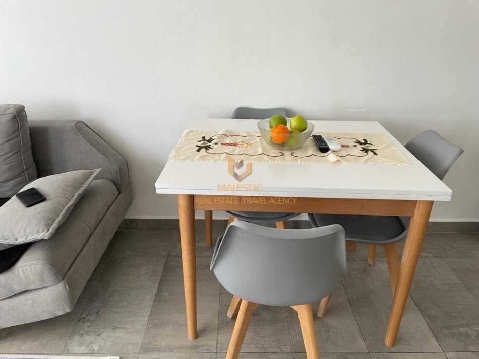 Tirane, shitet apartament 1+1+Ballkon Kati 3, 70 m² 105.000 € (rruga sokrat miho)