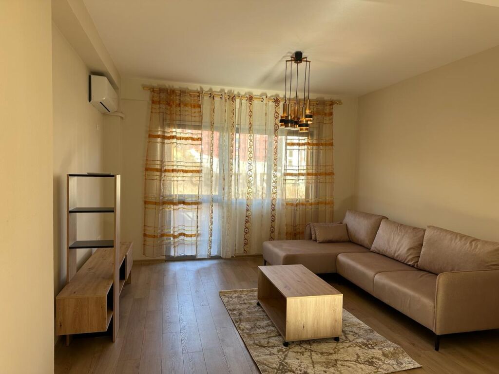 Jepet me qira apartamnt 2+1 tek Kopshti Botanik!