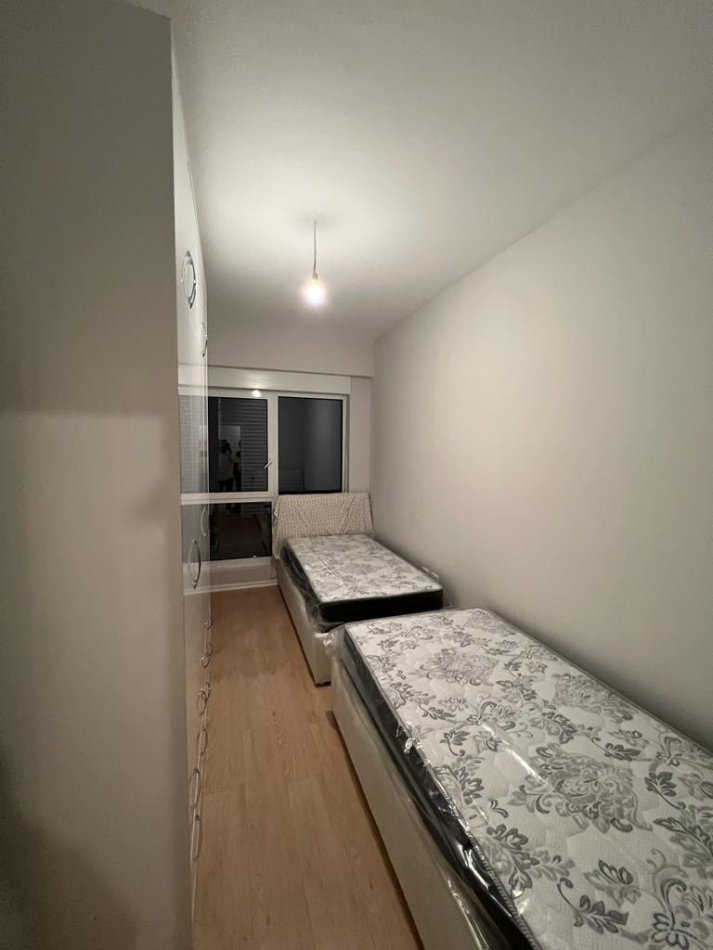 Tirane, shitet apartament 2+1+Ballkon Kati 3, 94 m² 235.000 € 
