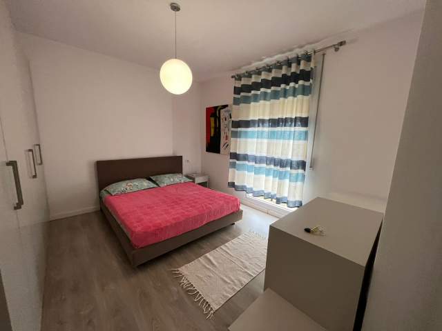 Tirane, jepet me qera apartament 1+1+BLK Kati 9, 70 m² 400 Euro (Fusha e aviacionit)