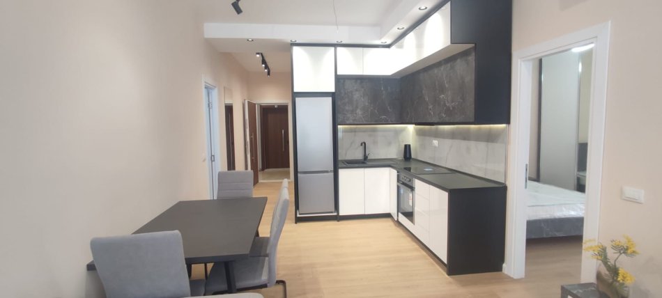 Tirane, shitet apartament 2+1 Kati 7, 88 m² 141.000 € (Prane Kupoles)