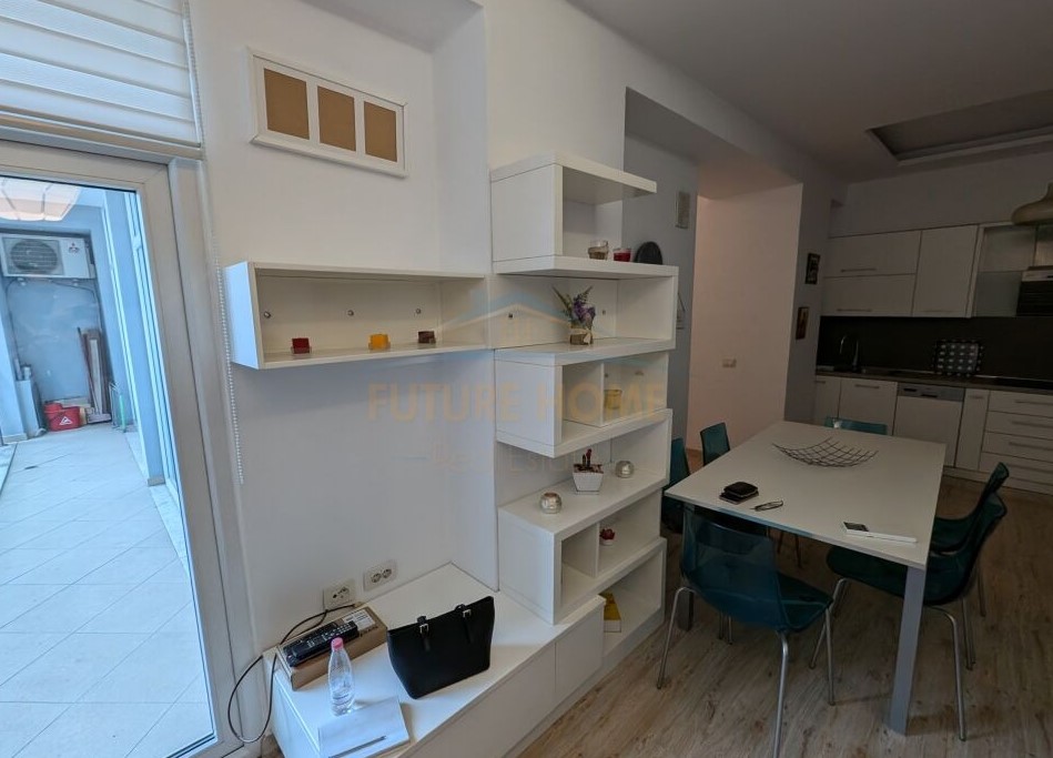 Tirane, shitet apartament 2+1 Kati 4, 114 m² 259.000 € (KOMPLEKSI KIKA,KOMUNA E PARISIT)