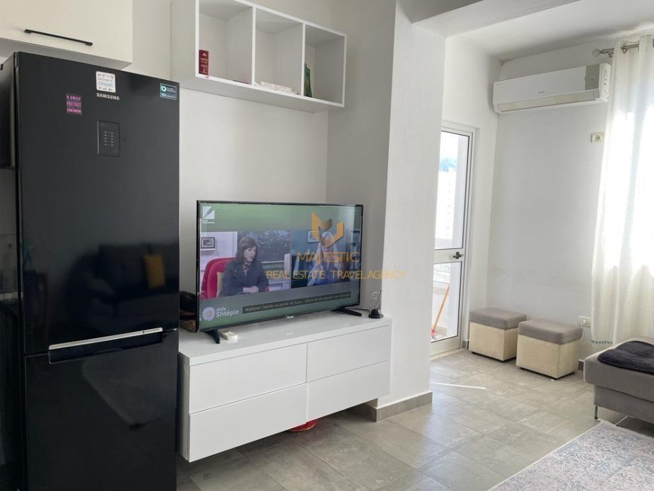 Tirane, shitet apartament 1+1+Ballkon Kati 3, 70 m² 105.000 € (rruga sokrat miho)