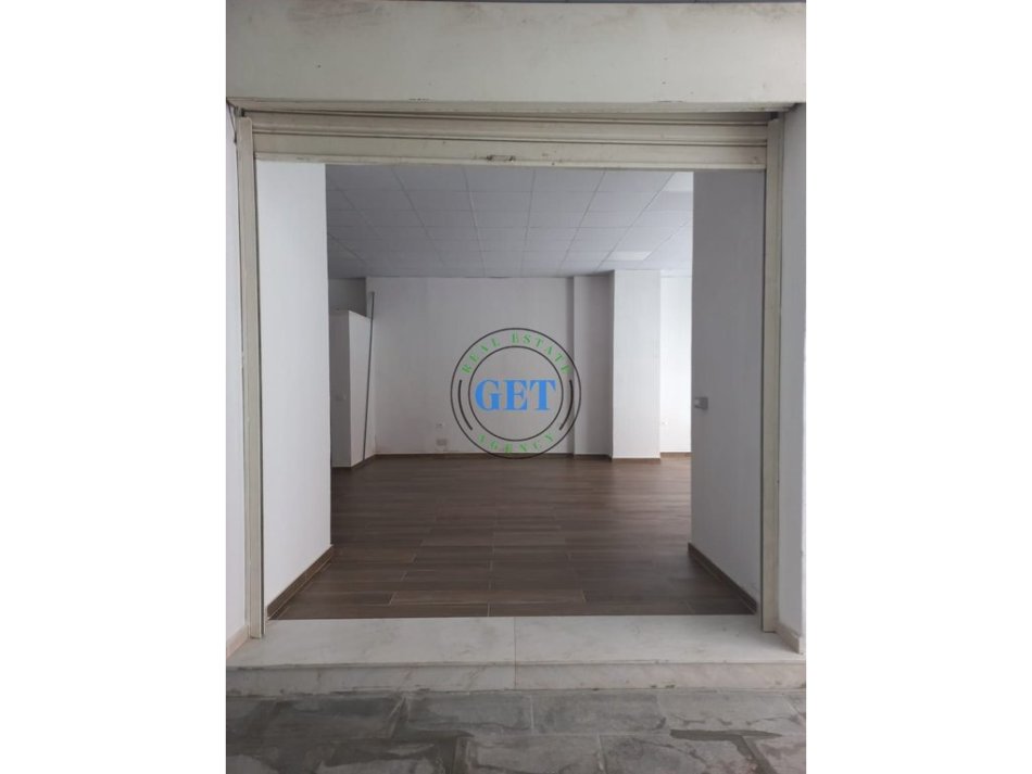 Durres, jepet me qera ambjent biznesi Kati 0, 90 m² 600 € 