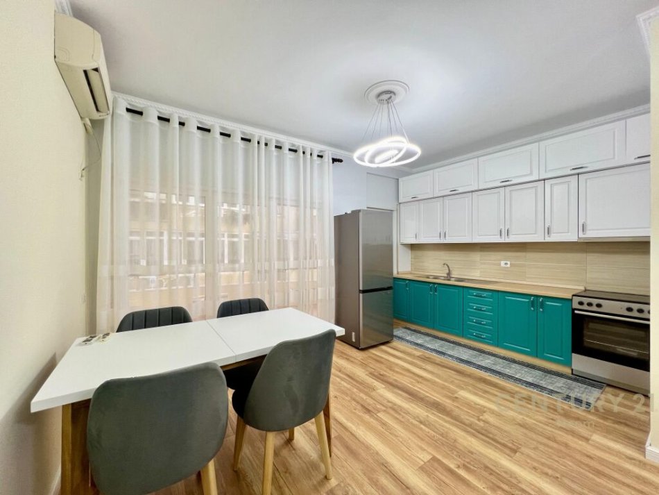 Shqiperi, shitet apartament 2+1, Kati 3, 116 m² 215,000 € (Kopeshti Zoologjik)