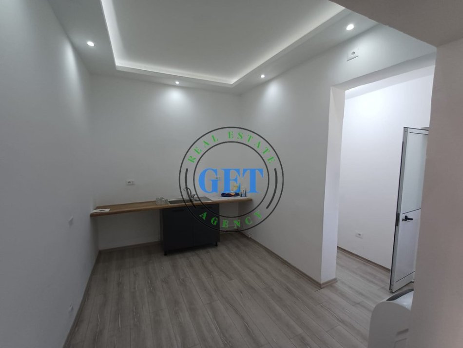 Durres, jepet me qera apartament Kati 2, 70 m² 500 €
