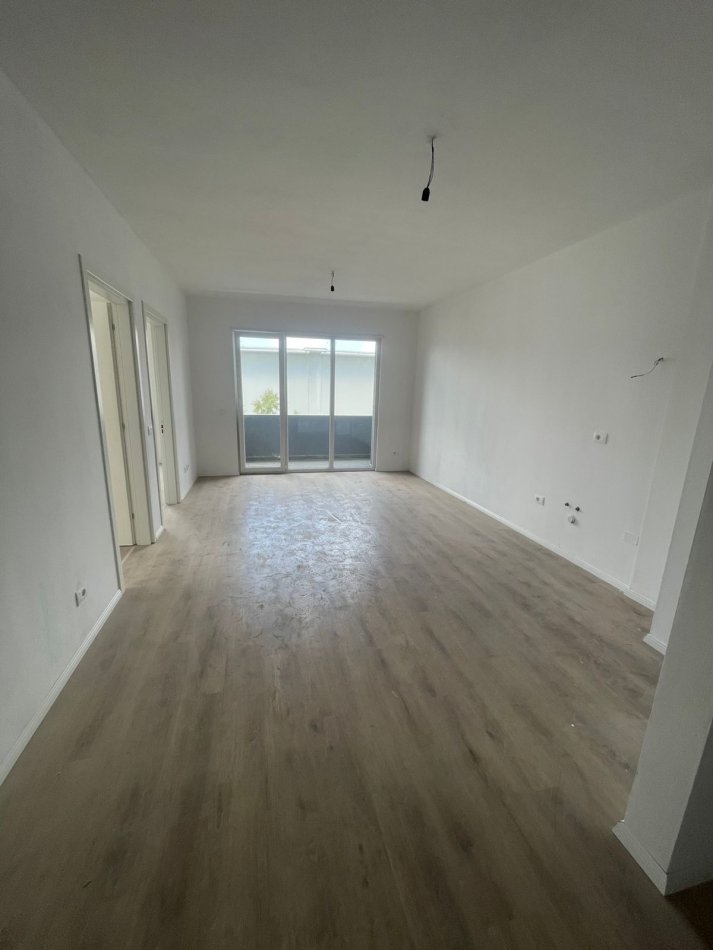 Tirane, shitet apartament 2+1+Ballkon Kati 2, 84 m² 93.000 € (Univers City Prane Parkut)