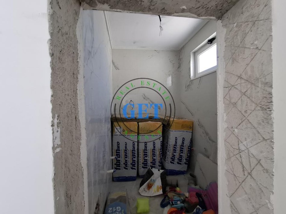 Durres, Shitet Apartament 4+1+3 Kati 9, 300 m² 220.000 €