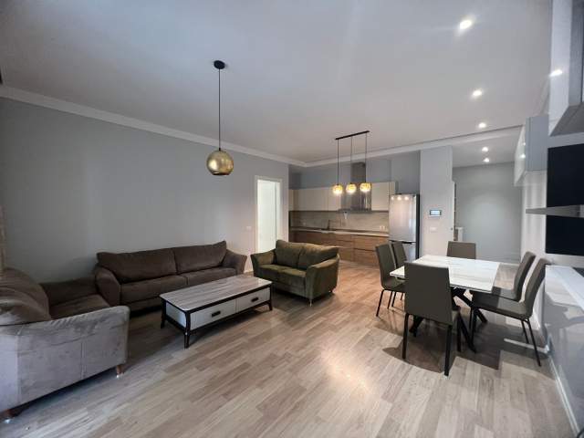 Tirane, jepet me qera apartament 2+1+BLK Kati 6, 121 m² 900 Euro (Kompleksi Delijorgji)