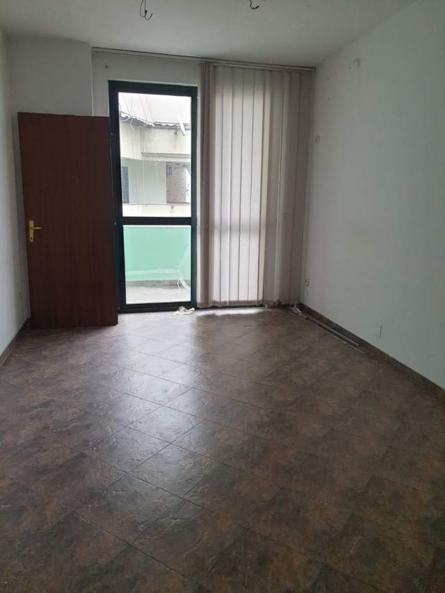 Tirane, jepet me qera apartament 2+1+A+BLK Kati 10, 90 m² 400 Euro (Bul Gjergj Fishta)