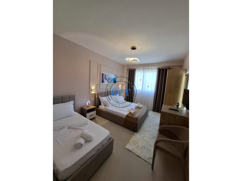 Durres, jepet me qera apartament 1+1 Kati 4, 450 € 