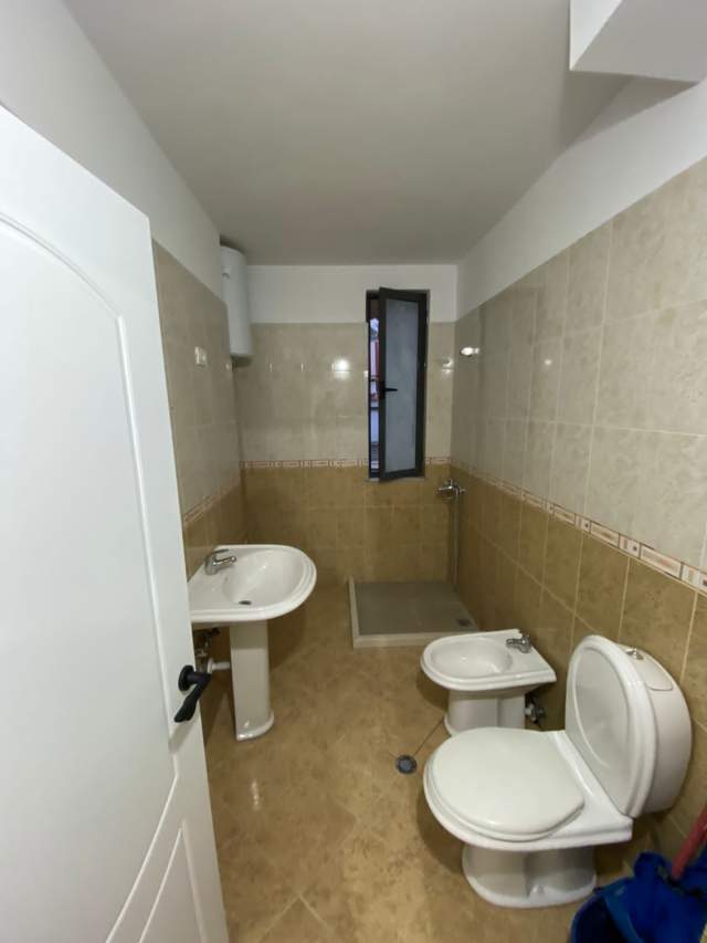 Tirane, shitet apartament 1+1+BLK Kati 3, 69 m² 106.000 Euro (Ish Parku i Autobuzeve)