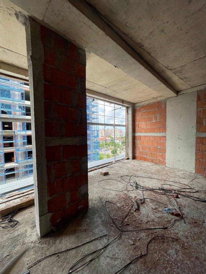 Tirane, shitet apartament 1+1+Ballkon Kati 4, 76 m² 140.000 € (Golden Gate, Ali Demi)