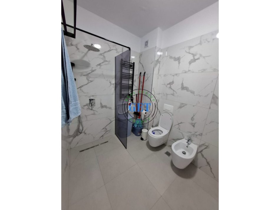 Durres, jepet me qera apartament 2+1 Kati 4, 85 m² 500 € 