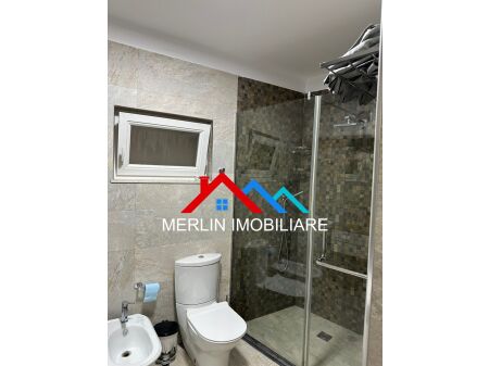 Tirane, jepet me qera apartament 1+1+Ballkon Kati 1, 75 m² 600 € (Hamdi Garunja)