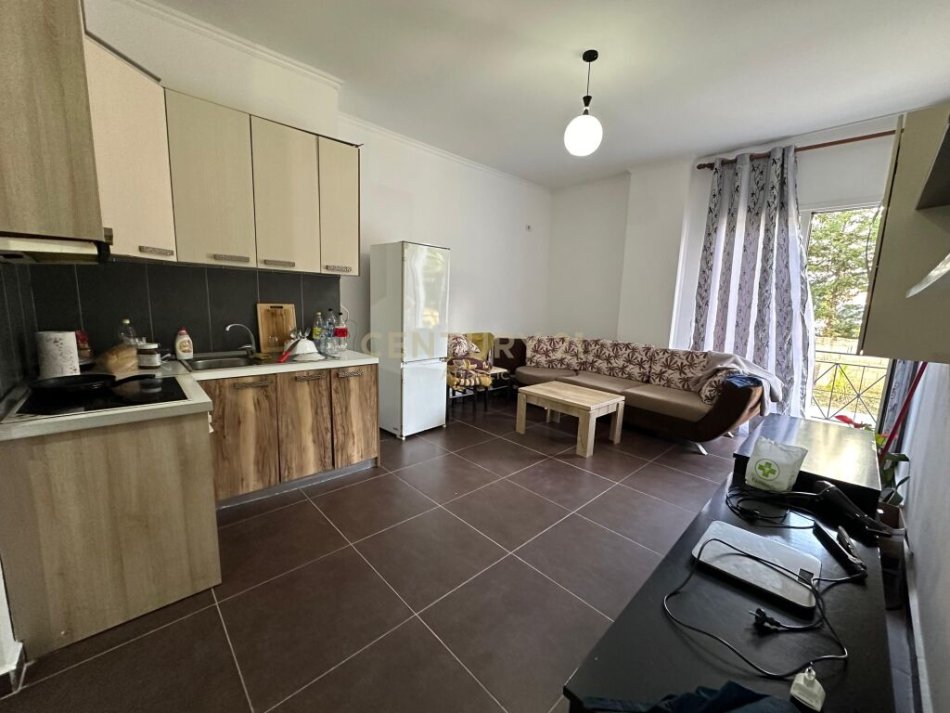 Durres, shitet apartament 1+1+Ballkon Kati 1, 60 m² 50.000 € (Golem qender)