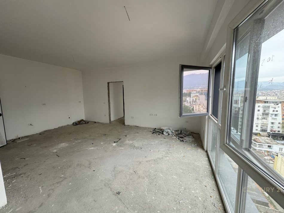SHITET APARTAMENT 2+1+2 PRANE “EMERALD CENTER” !