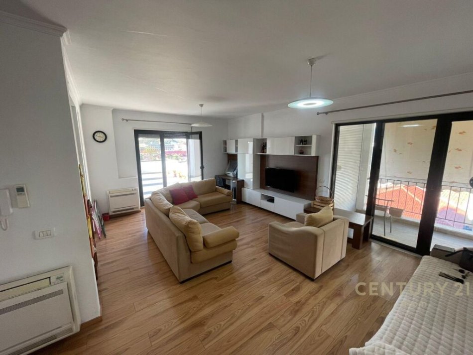 Tirane, shitet 3+1 , 134 m² 210.000 € (Musine Kokalari Tiranë,Shqipëria)