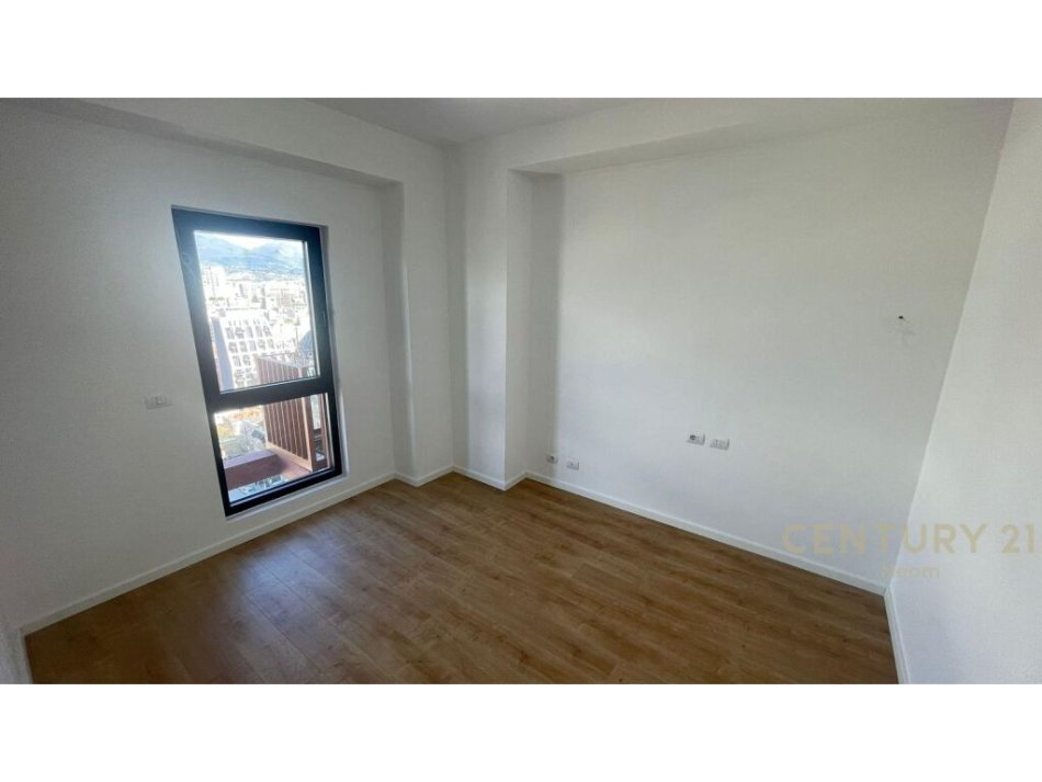 JEPET ME QIRA AMBIENT PER ZYRA TE REZIDENCA GARDEN BUILDING! Neom89942