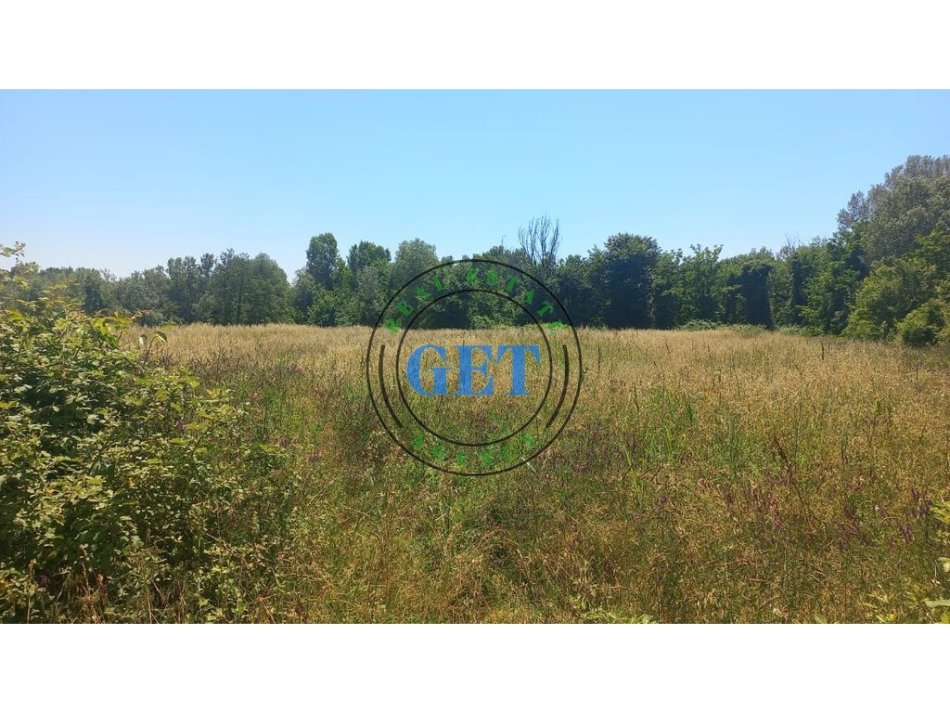 Tirane, shitet toke , 5.000 m² 400.000 € (Rinas Tirane)