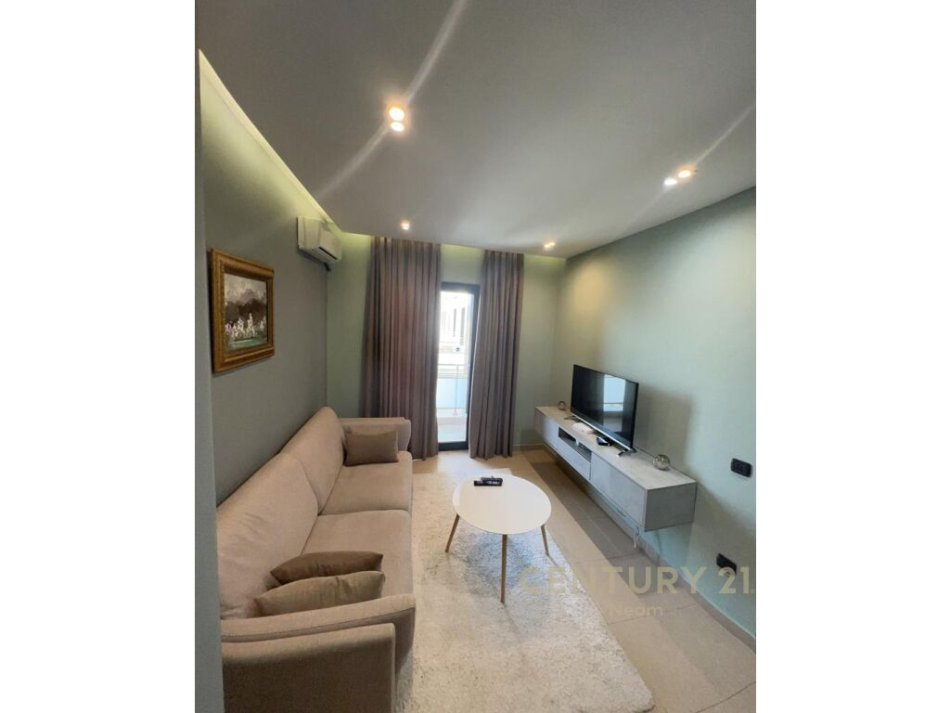Tirane, jepet me qera apartament 1+1 Kati 4, 68 m² 1.200 € (Sheshi Skënderbej (Qendër))