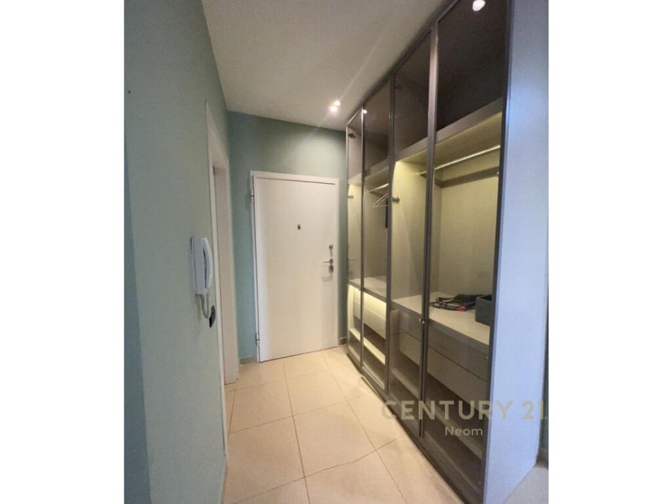 Tirane, jepet me qera apartament 1+1 Kati 4, 68 m² 1.200 € (Sheshi Skënderbej (Qendër))