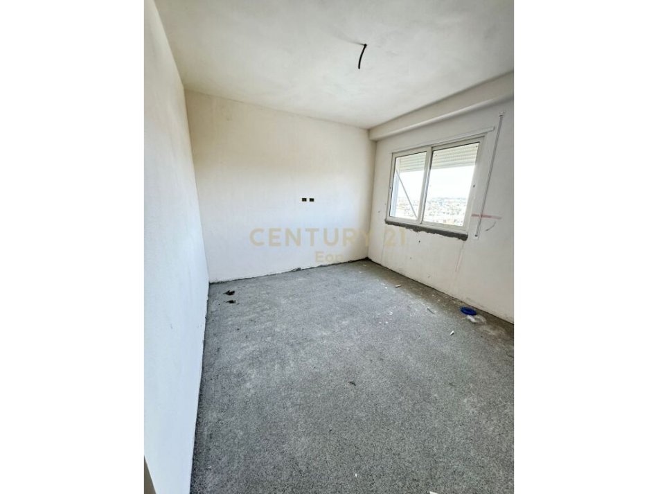 SHESIM APARTAMENT 2+1, RRUGA A.GOGA, DURRES!