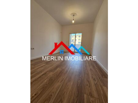 Tirane, shitet apartament 1+1 Kati 3, 61 m² 136.000 € (Rruga Petro Nini Luarasi)