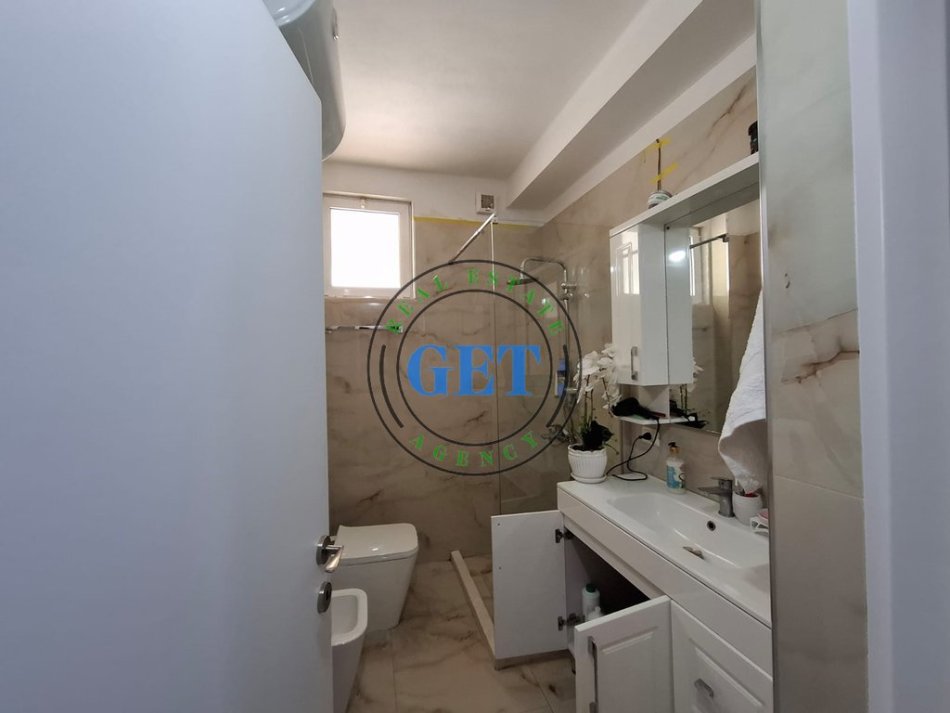 Durres, shitet apartament 1+1 Kati 3, 86 m² 95.000 € (Ish URT)