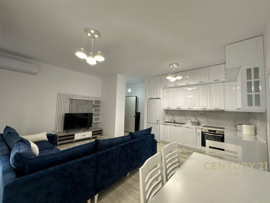 Jepet me qera apartament 2+1 tek Fusha e Aviacionit!