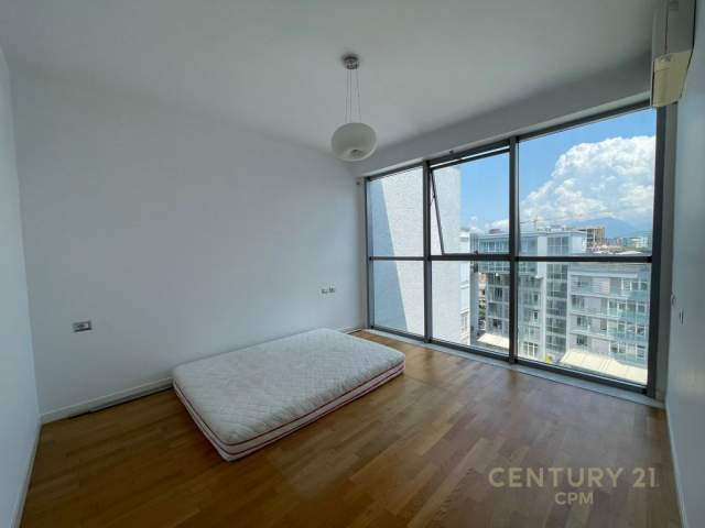 Tirane, ofert apartament 2+1+A+BLK Kati 8, 101 m² 700 Euro (Komuna e Parisit)