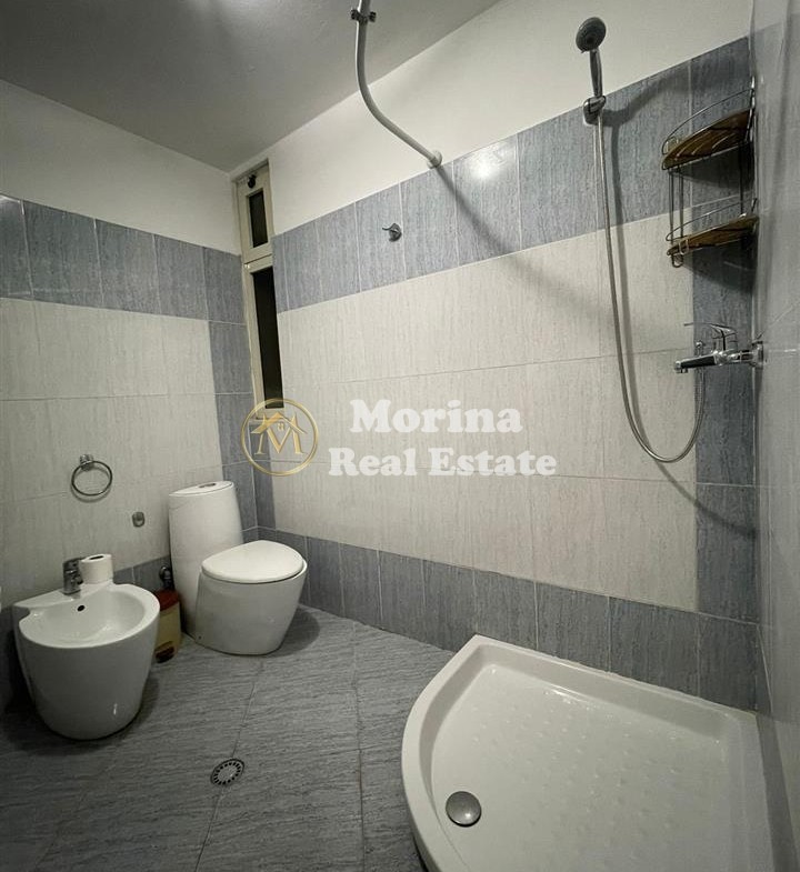Tirane, jepet me qera apartament 2+1 Kati 4, 80 m² 650 € (Myslym Shyri)