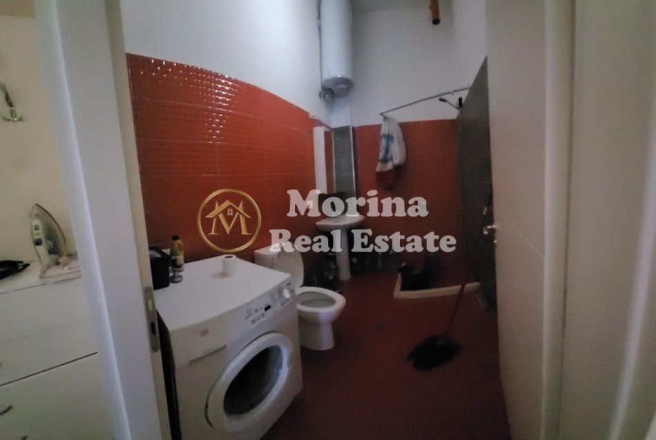 Tirane, jepet me qera apartament duplex 2+1 Kati 2, 75 m² 300 € (Duplex/Fresk)