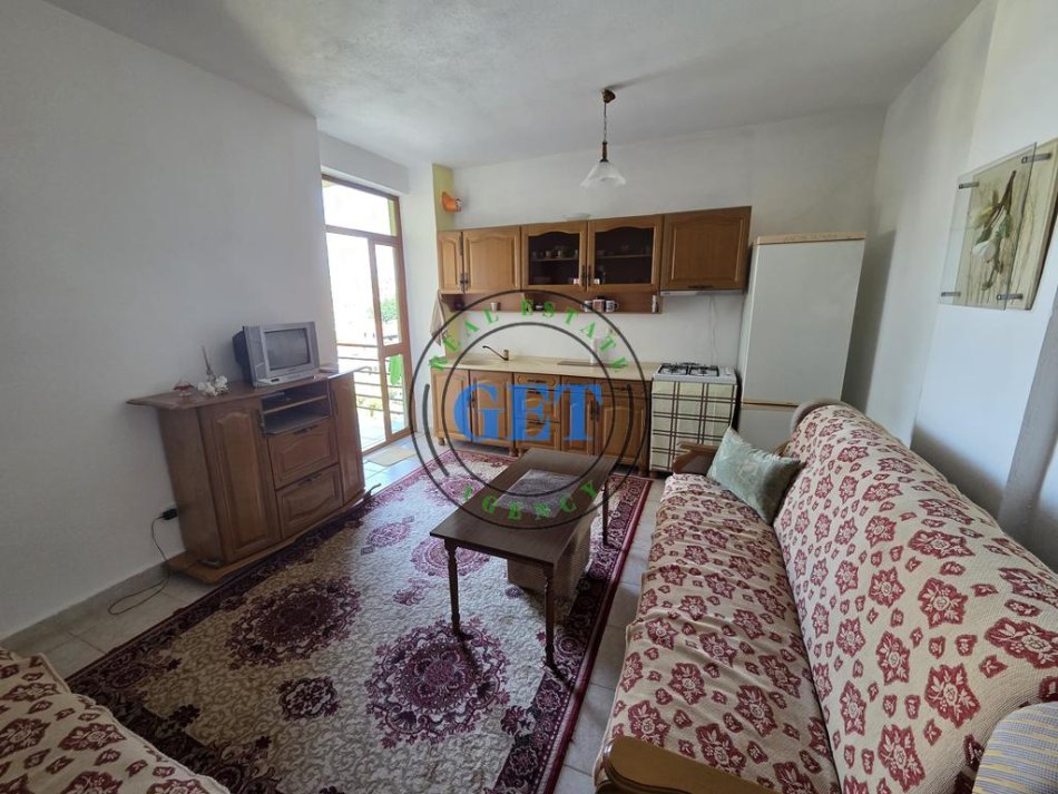Durres, jepet me qera apartament 1+1+Ballkon Kati 4, 55 m² 250 € 