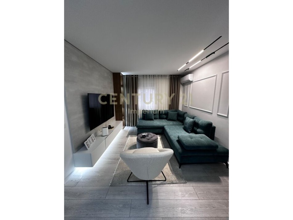 apartament 2+1 prane Qendres !