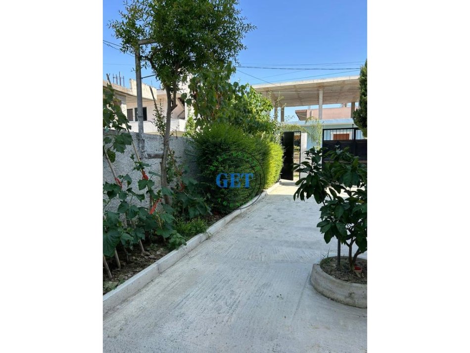 Durres, jepet me qera apartament 1+1+Aneks Kati 0, 80 m² 200 € 