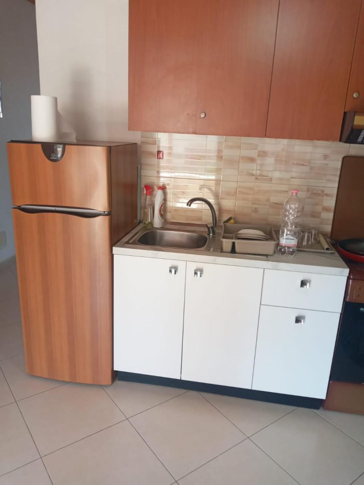 Tirane, jepet me qera apartament 2+1 Kati 3, 80 m² 448 € (Qytet Studenti)