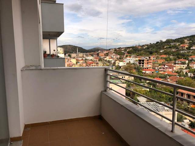 Lushnje, shitet 120 m² 48.000 Euro
