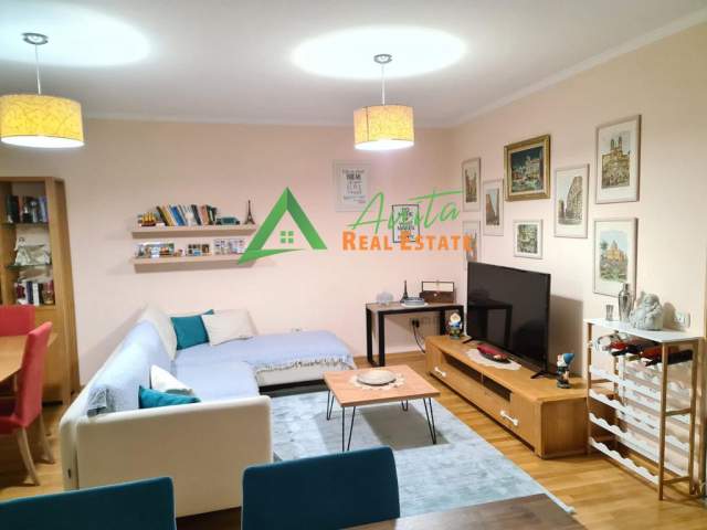 Tirane, jap me qera apartament 2+1 Kati 2, 90 m² 650 Euro (Kodra e Diellit)
