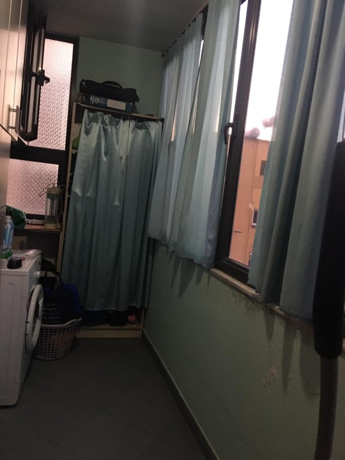 Tirane, jepet me qera apartament 1+1 Kati 3, 100 m² 500 € (rruga kongresi i tiranes)