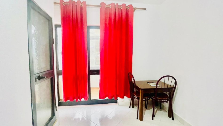 Tirane, jepet me qera apartament 1+1 Kati 2, 28 m² 250 € (Sanatoriumi)