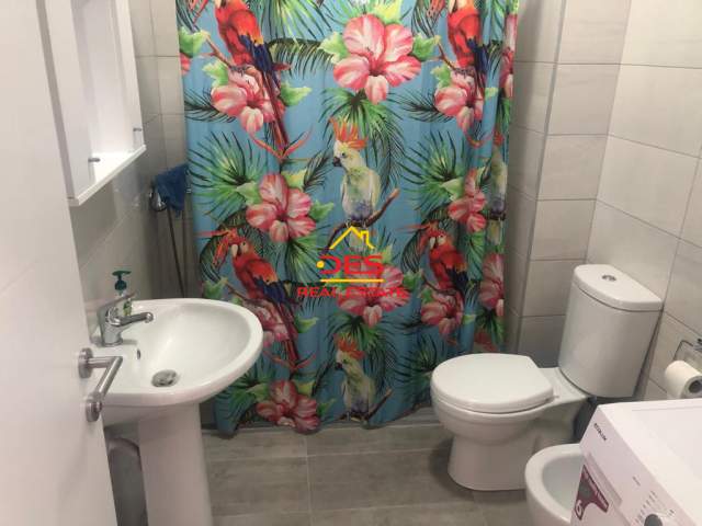 Vlore, jepet me qera apartament 2+1+BLK Kati 5, 1.104 m² 400 Euro (Rruga Cajupi,Vlore)
